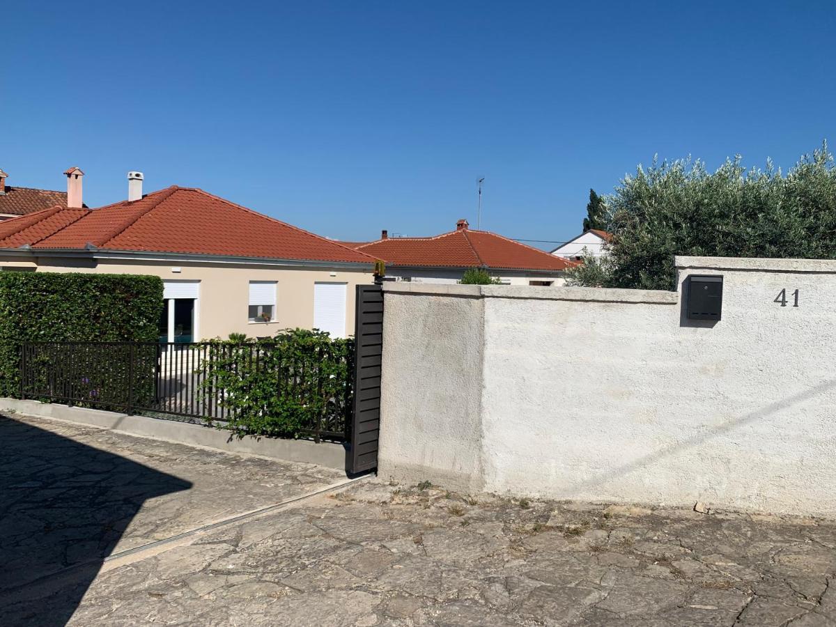 Вилла Tony'S House With Private Pool, Garden And Parking Задар Экстерьер фото